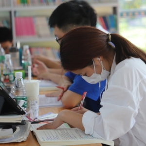 連云港灌南：炎炎夏日智慧書屋靜享閱讀