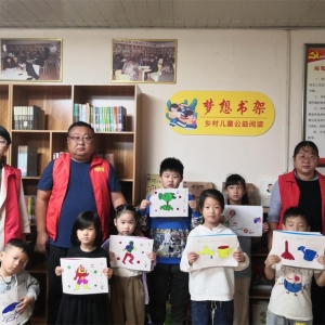 連云港市贛榆區(qū)金山鎮(zhèn)后石堰村：童心閱童話 童夢潤童年